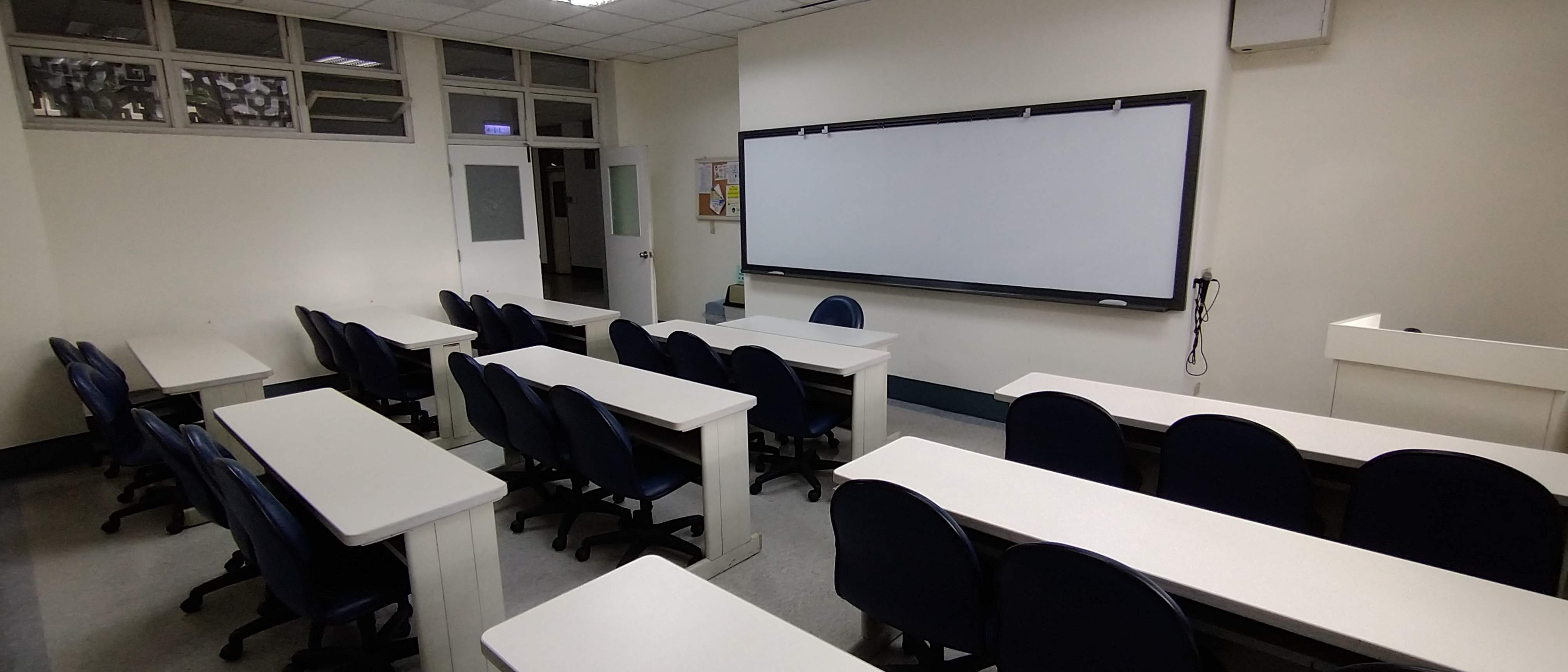 D210教室